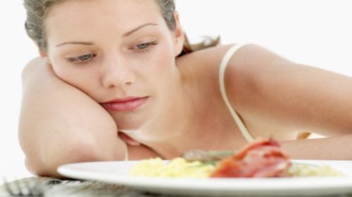 Chán ăn, ăn không ngon miệng là một trong những triệu chứng của Viêm gan C